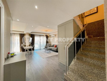 Стильная двухуровневая квартира 2+1 на 4-м этаже с мансардой с 350 метрах от пляжа в элитном районе Кестель.-id-4421-фото-4