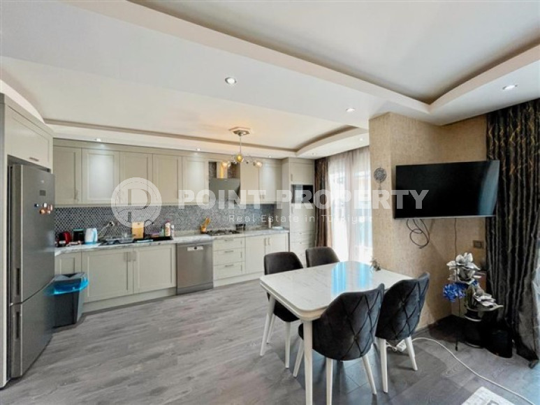 Стильная двухуровневая квартира 2+1 на 4-м этаже с мансардой с 350 метрах от пляжа в элитном районе Кестель.-id-4421-фото-5