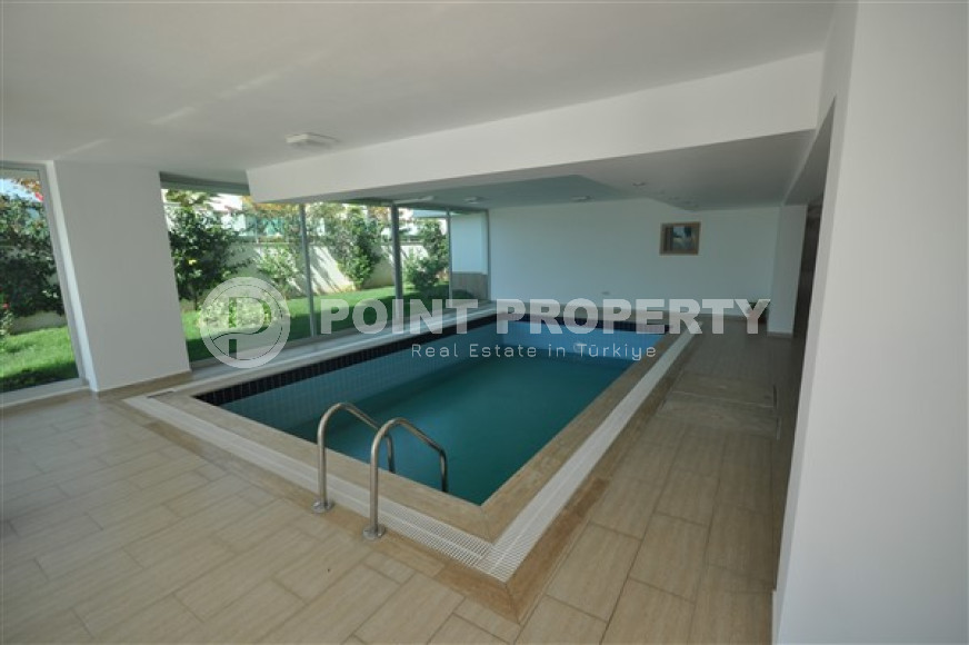 Stylish apartments with designer renovation on the very seashore in the quiet prestigious area of Alanya Kestel.-id-4422-photo-12