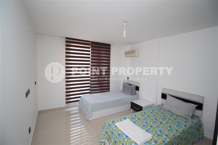 Spacious 3+1 penthouse on the 5th floor of a complex built in 2016, Kestel-id-4431-photo-2