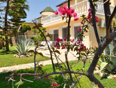 Cozy two-storey furnished villa with three bedrooms, 200m² in Alanya Konakli area.-id-1367-photo-1