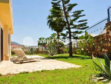 Уютная двухэтажная меблированная вилла с тремя спальнями, 200м² в районе Алании Конаклы.-id-1367-фото-2