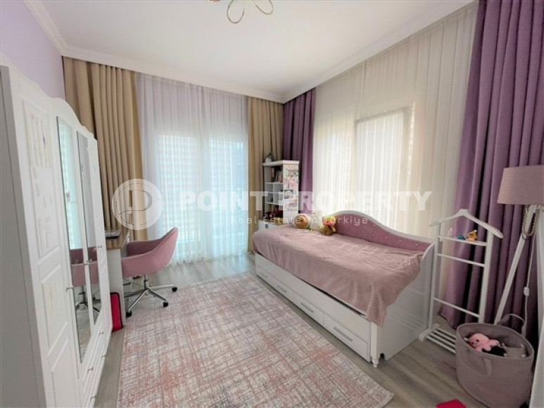 Вместительная квартира с планировкой 3+1 и площадью 155 м2 в районе Оба-id-4434-фото-5