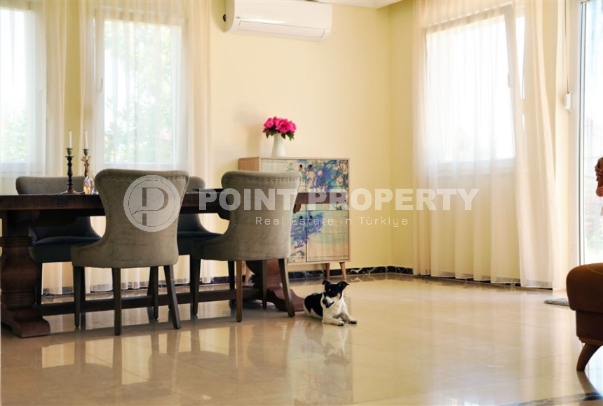 Уютная двухэтажная меблированная вилла с тремя спальнями, 200м² в районе Алании Конаклы.-id-1367-фото-7