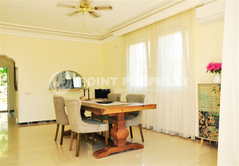 Уютная двухэтажная меблированная вилла с тремя спальнями, 200м² в районе Алании Конаклы.-id-1367-фото-9