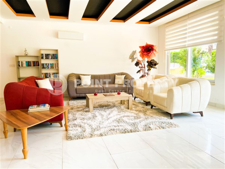 Stylish modern apartment on the 6th floor 600 meters from the beach and promenade.-id-4439-photo-19