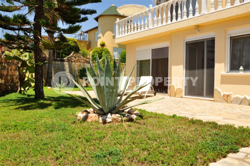 Уютная двухэтажная меблированная вилла с тремя спальнями, 200м² в районе Алании Конаклы.-id-1367-фото-15