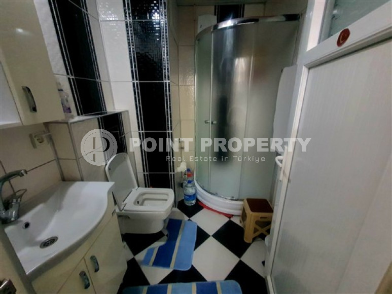 Well-maintained 2+1 apartment with an area of 70 m2 and a balcony in the Mahmutlar area-id-4447-photo-7