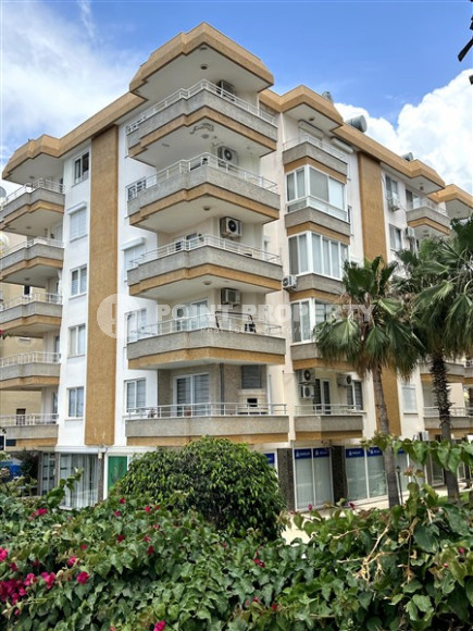 Stylish apartments with designer renovation on the very seashore in the center of Mahmutlar.-id-4455-photo-11