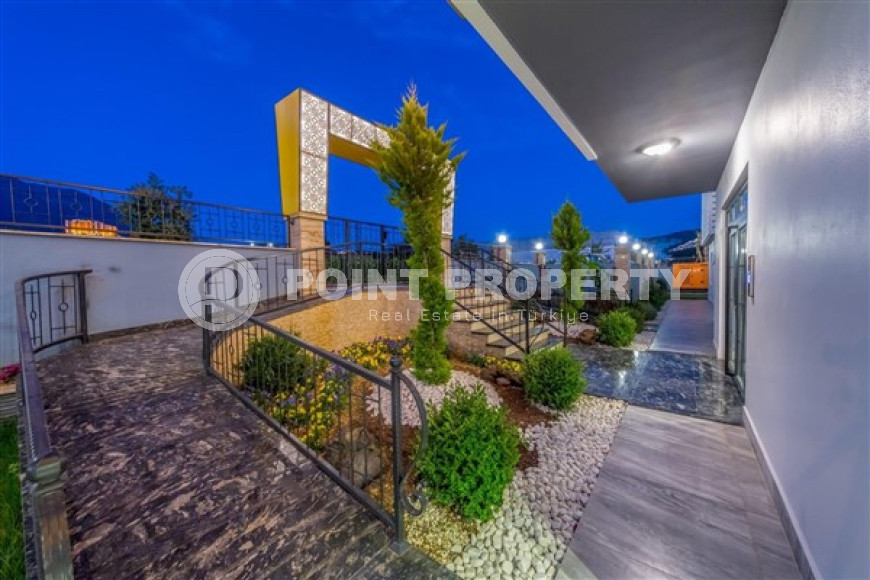 Прекрасная светлая квартира 1+1 на 8-м этаже с панорамным видом на город и горы в 500 метрах от моря.-id-4459-фото-10