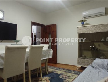 Небольшая квартира 1+1 на 2-м этаже в доме 2000 года постройки в самом центре Аланьи.-id-4460-фото-1