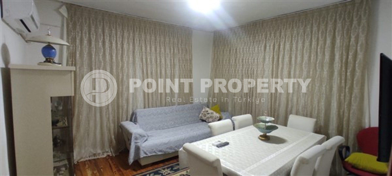 Небольшая квартира 1+1 на 2-м этаже в доме 2000 года постройки в самом центре Аланьи.-id-4460-фото-2