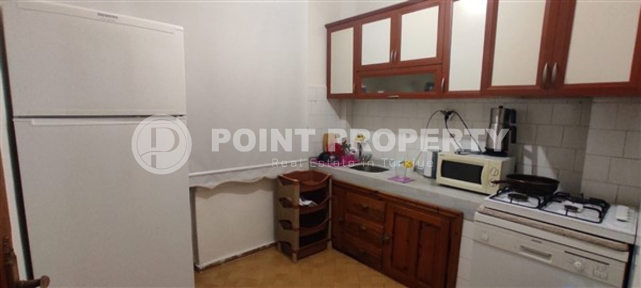 Небольшая квартира 1+1 на 2-м этаже в доме 2000 года постройки в самом центре Аланьи.-id-4460-фото-4