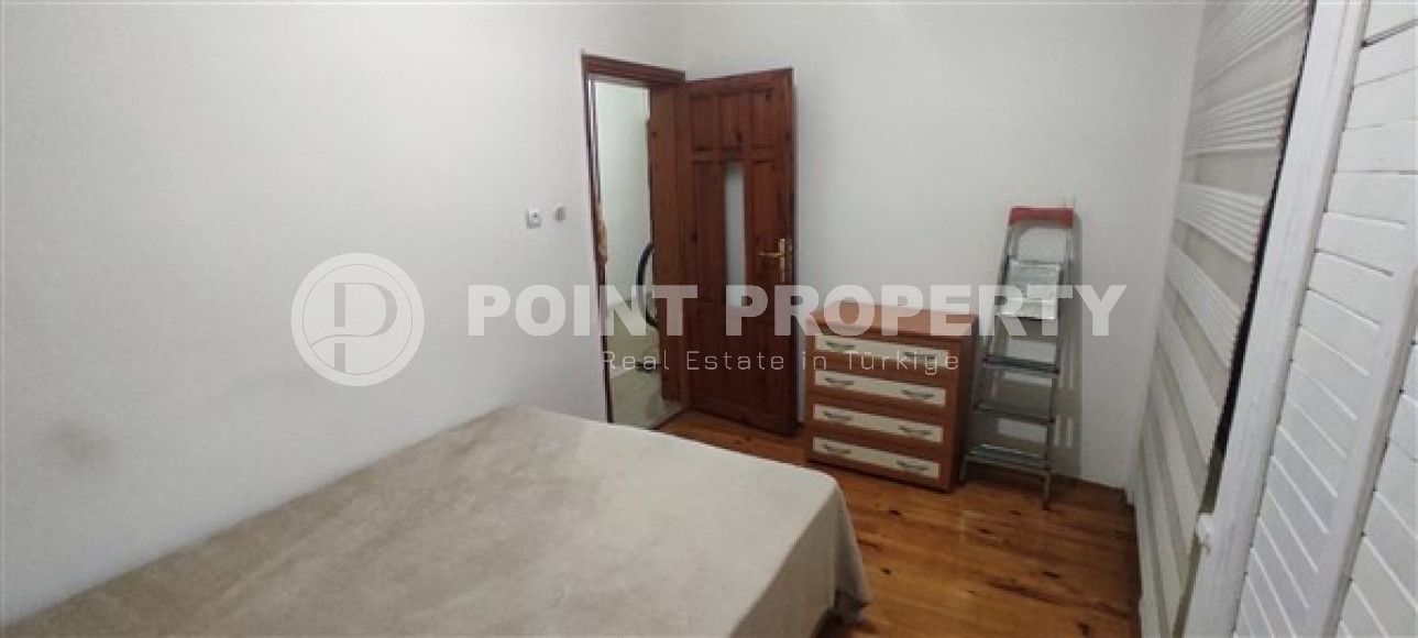 Небольшая квартира 1+1 на 2-м этаже в доме 2000 года постройки в самом центре Аланьи.-id-4460-фото-5