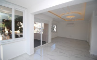 Large bright apartment with three bedrooms in the center of Alanya and 500 meters from the sea.-id-4463-photo-6