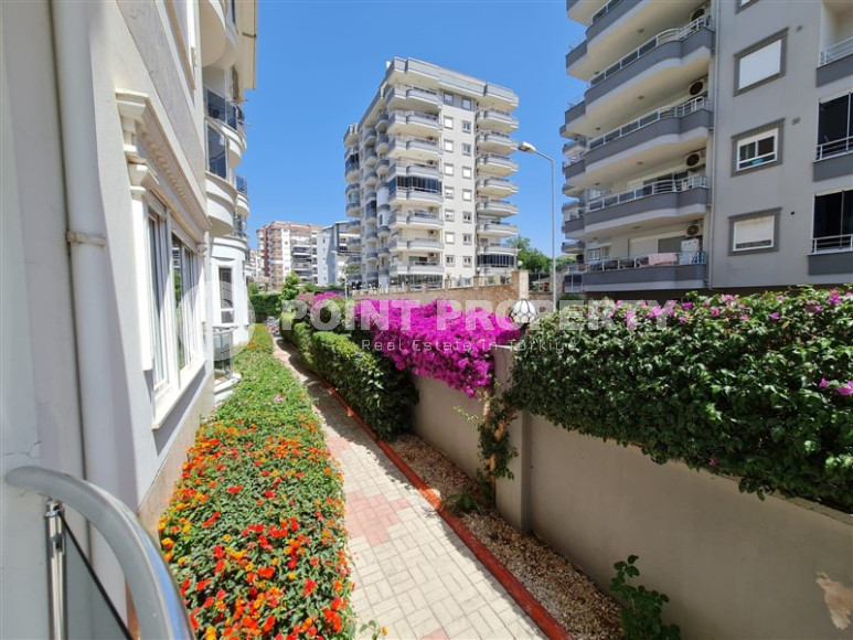 Elegant apartment 105 m2 with two balconies and furniture, Oba district-id-4472-photo-9