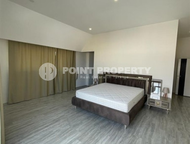 Spacious five-room duplex apartment 250 m2 in Mahmutlar area-id-4475-photo-3
