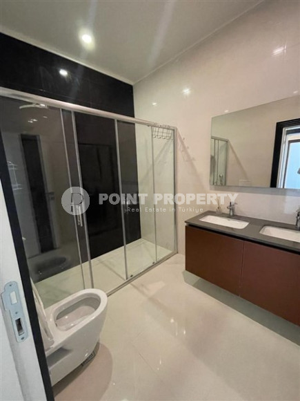 Spacious five-room duplex apartment 250 m2 in Mahmutlar area-id-4475-photo-12