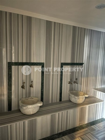 Spacious five-room duplex apartment 250 m2 in Mahmutlar area-id-4475-photo-22