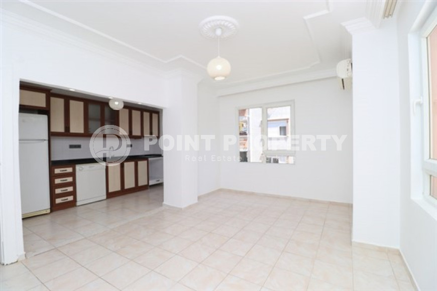 Трёхкомнатные апартаменты 2+1 с хорошим ремонтом на 2 этаже дома, центр Аланьи-id-4485-фото-8