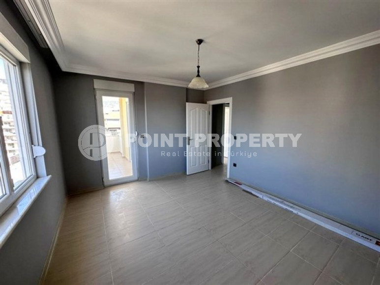 Spacious penthouse with an area of 200 m2 and three balconies in the Mahmutlar area-id-4487-photo-4