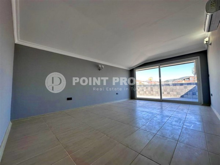 Spacious penthouse with an area of 200 m2 and three balconies in the Mahmutlar area-id-4487-photo-5