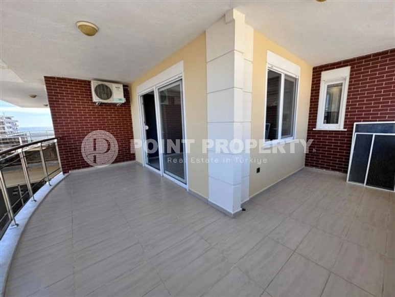 Spacious penthouse with an area of 200 m2 and three balconies in the Mahmutlar area-id-4487-photo-7