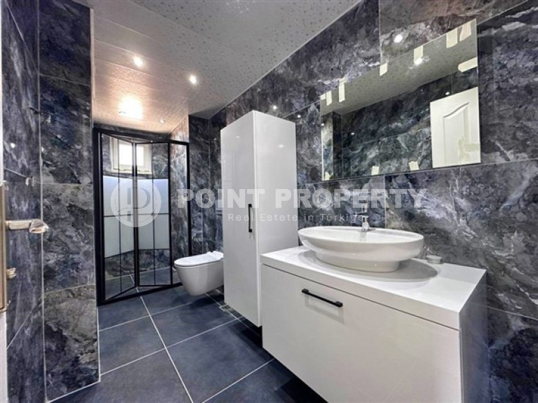 Spacious penthouse with an area of 200 m2 and three balconies in the Mahmutlar area-id-4487-photo-8