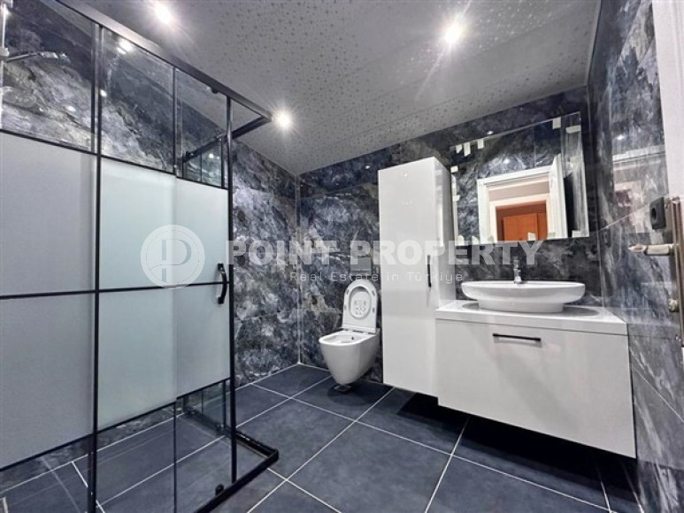 Spacious penthouse with an area of 200 m2 and three balconies in the Mahmutlar area-id-4487-photo-10