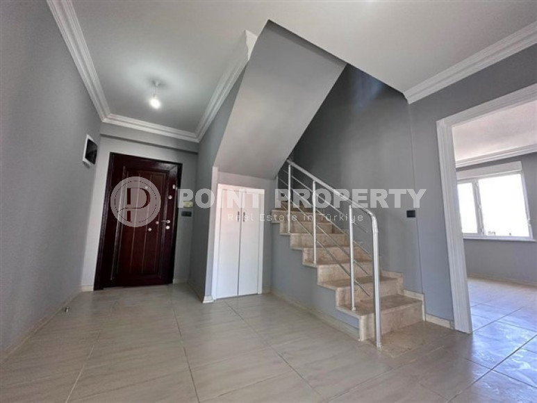 Spacious penthouse with an area of 200 m2 and three balconies in the Mahmutlar area-id-4487-photo-11