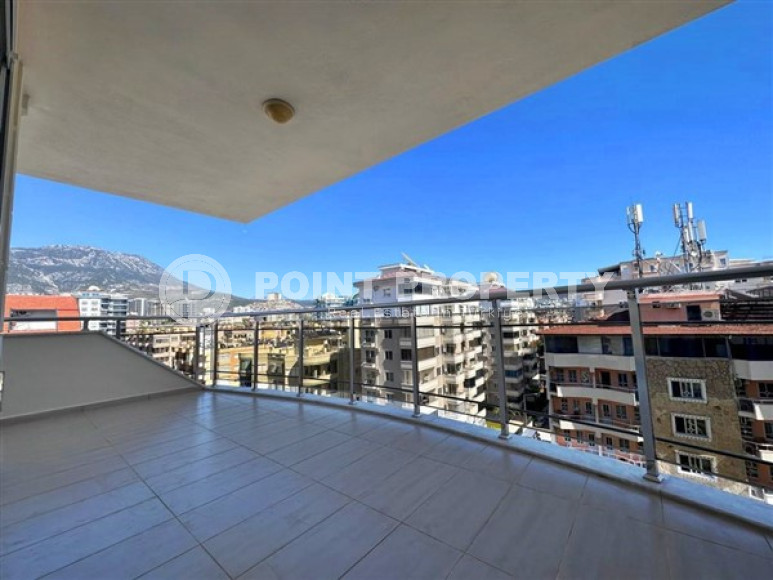 Spacious penthouse with an area of 200 m2 and three balconies in the Mahmutlar area-id-4487-photo-13