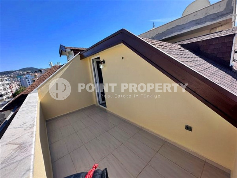 Spacious penthouse with an area of 200 m2 and three balconies in the Mahmutlar area-id-4487-photo-15