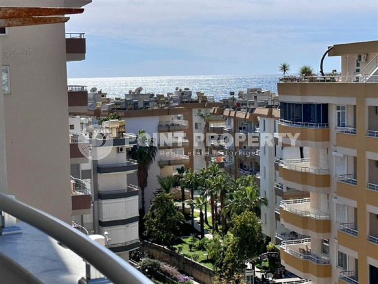 Spacious penthouse with an area of 200 m2 and three balconies in the Mahmutlar area-id-4487-photo-18
