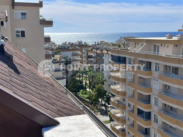 Spacious penthouse with an area of 200 m2 and three balconies in the Mahmutlar area-id-4487-photo-19