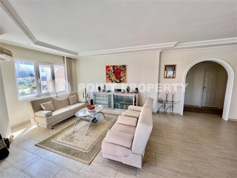 Прелестная трёхкомнатная квартира 2+1 с площадью 125 м2 в районе Тосмур-id-4489-фото-2