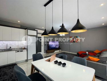 Стильная квартира со строгим интерьером и жилой площадью 110 м2, Аланья, Гуллер Пинари-id-4492-фото-2