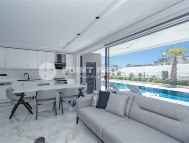 Стильные двухуровневые апартаменты с выходом к бассейну в комфортабельном жилом комплексе, введенном в эксплуатацию в 2022 году.-id-4494-фото-2