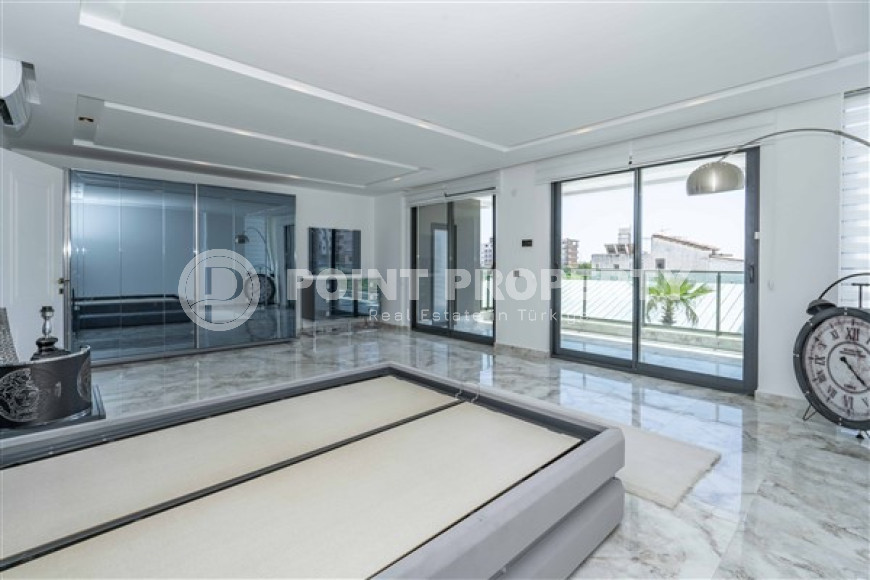 Stylish two-level apartment with access to the pool in a comfortable residential complex, commissioned in 2022.-id-4494-photo-6