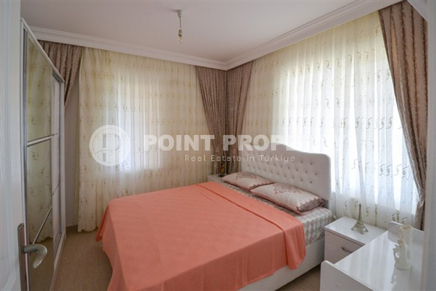 Comfortable duplex on the 3rd floor with an attic with a luxurious panoramic sea view.-id-4497-photo-9