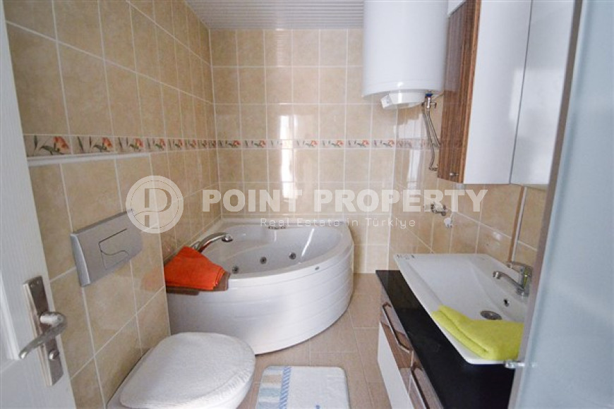 Comfortable duplex on the 3rd floor with an attic with a luxurious panoramic sea view.-id-4497-photo-13