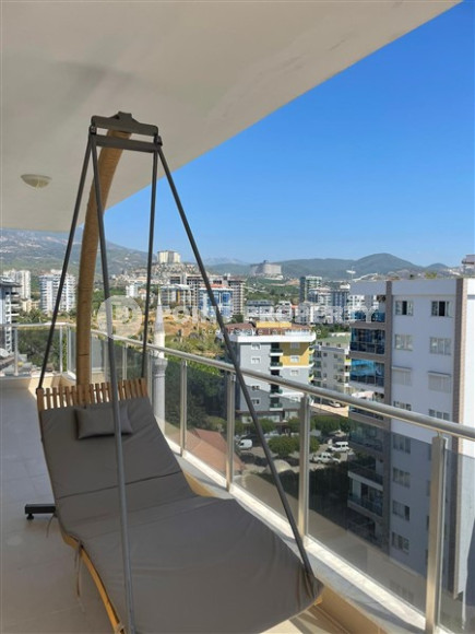 Spacious 1+1 apartment with furniture and household appliances 50 meters from the beach and promenade.-id-4501-photo-7