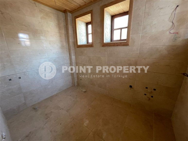 Huge three-storey villa with a total area of 480 m2 700 meters from the sea, the center of Alanya-id-4503-photo-4