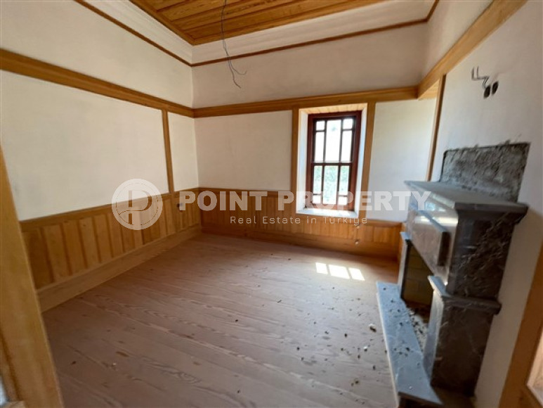 Huge three-storey villa with a total area of 480 m2 700 meters from the sea, the center of Alanya-id-4503-photo-9