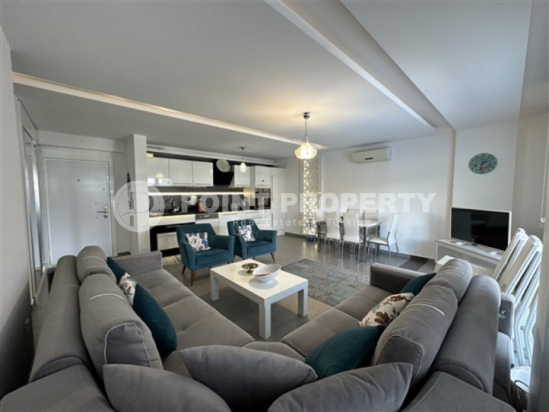 Великолепная трёхкомнатная квартира с двумя балконами и мебелью, район Оба-id-4508-фото-5