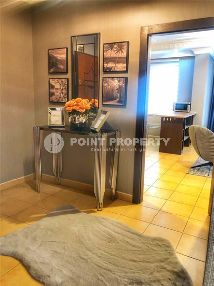 Spacious comfortable apartment in the very center of Alanya. Living area 100 m2.-id-4509-photo-8