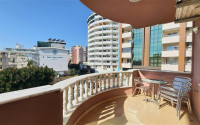 Spacious comfortable apartment in the very center of Alanya. Living area 100 m2.-id-4509-photo-9