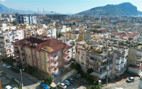 Spacious comfortable apartment in the very center of Alanya. Living area 100 m2.-id-4509-photo-12