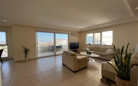 Spacious, bright apartment on the 6th floor with panoramic views of the city and the sea.-id-4513-photo-3
