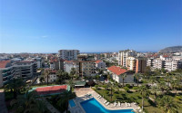 Spacious, bright apartment on the 6th floor with panoramic views of the city and the sea.-id-4513-photo-13