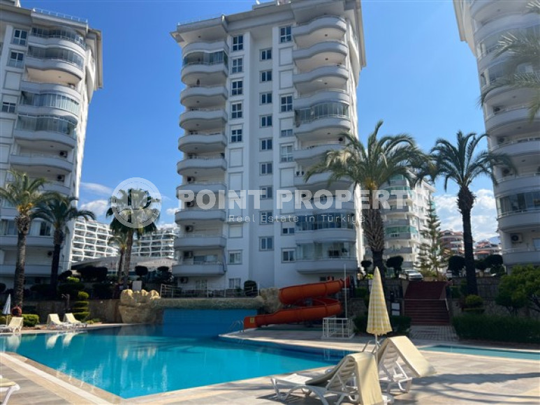 Spacious, bright apartment on the 6th floor with panoramic views of the city and the sea.-id-4513-photo-14